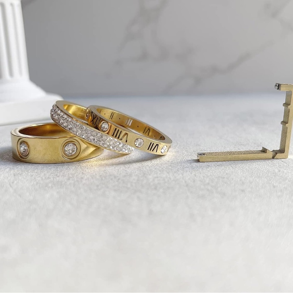 Gold Crystal Roman Numeral Ring - Picture 3 of 7